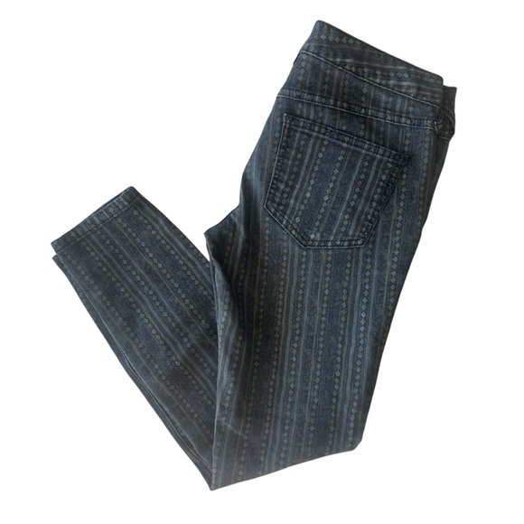 Free People Women's Black Skinny Bali Tribal Boho Printed Jeans Size 26 - Picture 1 of 5